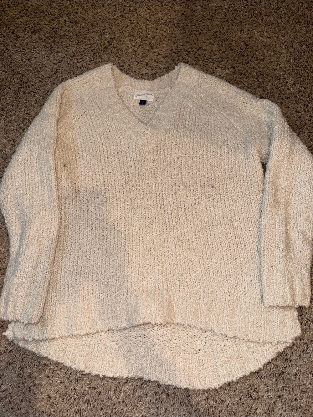 Universal Thread Cream V-Neck Textured Knit Sweater